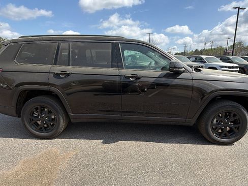 New 2026 Jeep Grand Cherokee L 4WD image 7