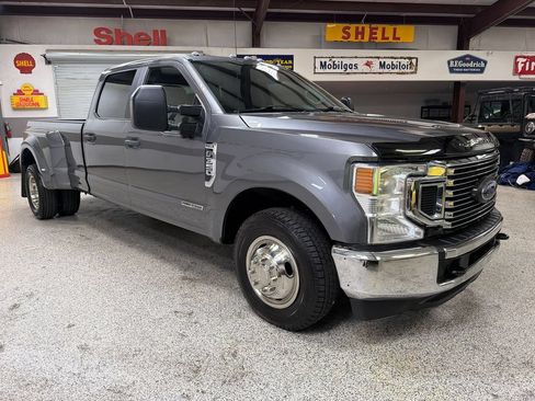 Used 2021 Ford F350 XL w/ STX Appearance Package RWD image 11