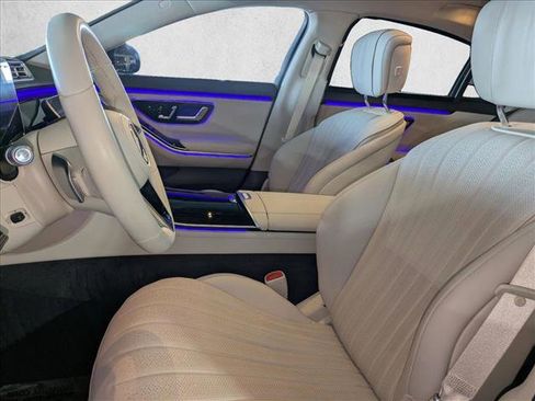 Certified 2022 Mercedes-Benz S 580 4MATIC Sedan image 21