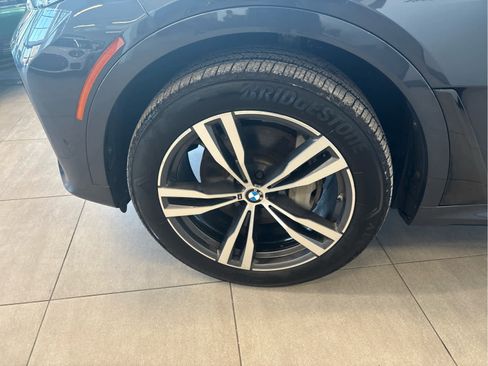 Used 2019 BMW X7 xDrive50i w/ M Sport Package image 19