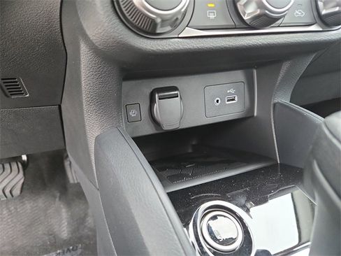 New 2025 Nissan Versa SV w/ Trunk Package image 26