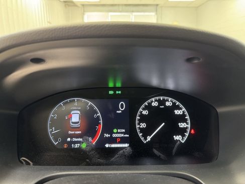 Used 2025 Honda HR-V Sport image 25