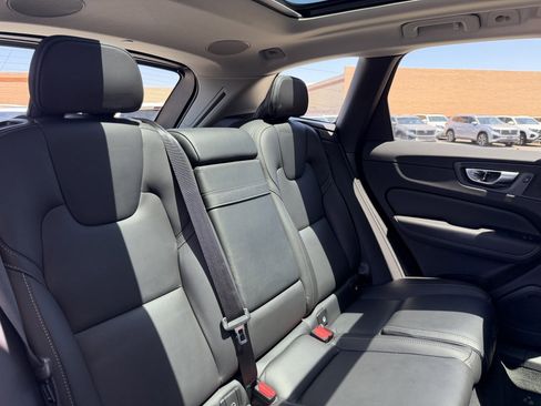 Used 2022 Volvo XC60 B6 Inscription w/ Advanced Package AWD/4WD image 41
