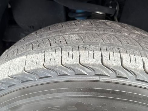 Used 2023 Toyota Tacoma TRD Off-Road image 25