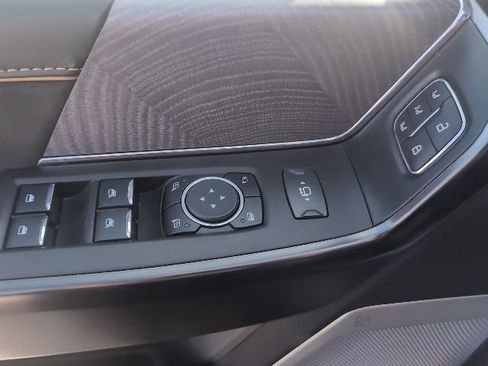 Certified 2023 Ford F150 Platinum w/ Equipment Group 701A High image 8