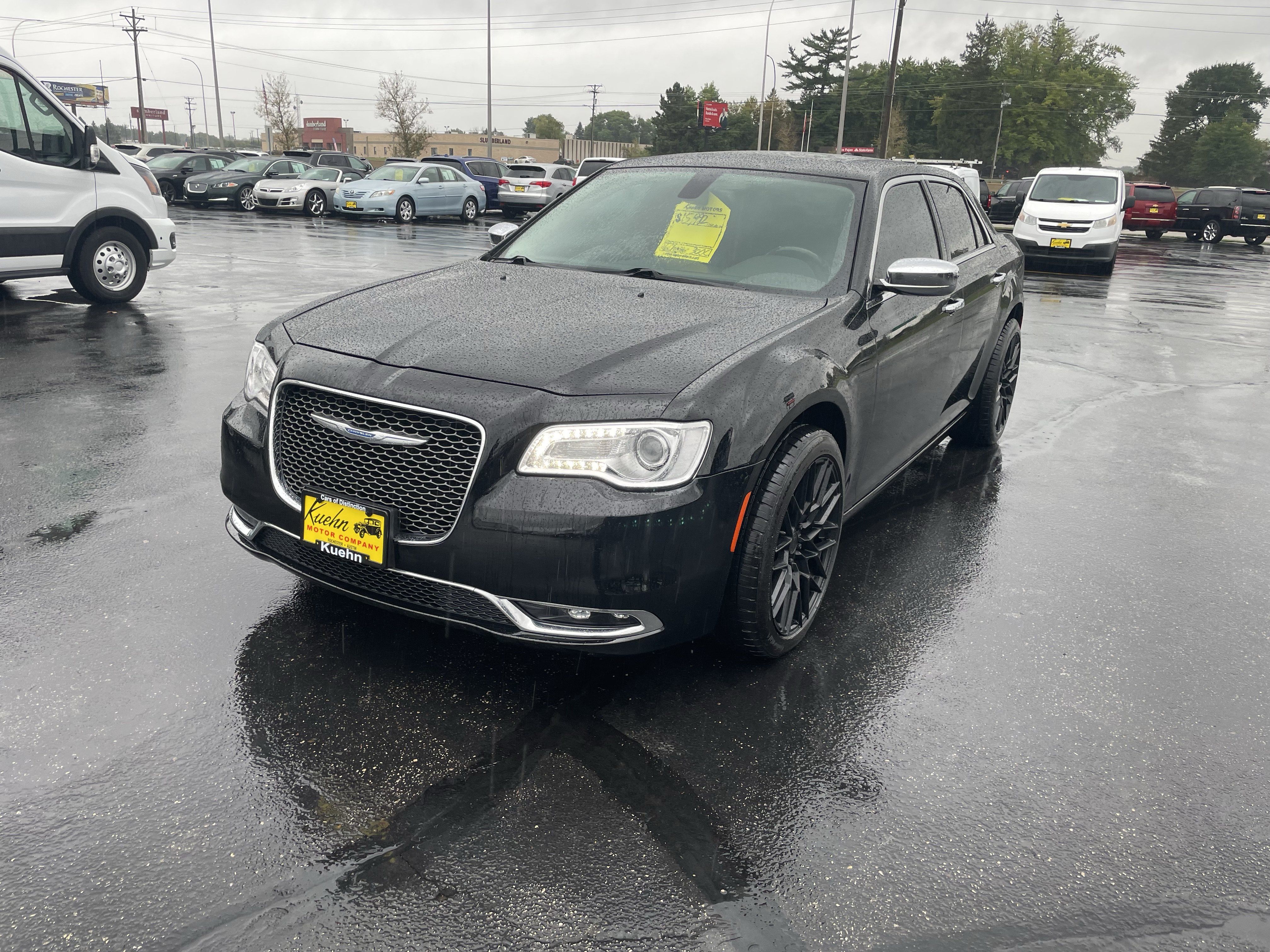 Used 2016 Chrysler 300 C AWD/4WD image 4
