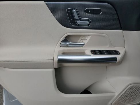 Used 2022 Mercedes-Benz GLA 250 image 21