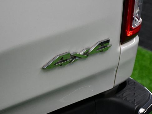 Used 2019 RAM 1500 Big Horn image 36