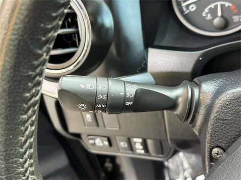 Used 2022 Toyota Tacoma TRD Sport w/ TRD Premium Sport Package image 19