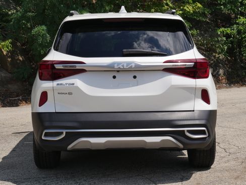 Certified 2022 Kia Seltos EX AWD/4WD image 5