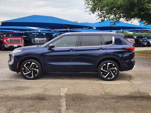 Used 2024 Mitsubishi Outlander SEL Black Edition FWD image 3