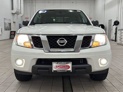 Used 2019 Nissan Frontier SV w/ Value Truck Package image 10