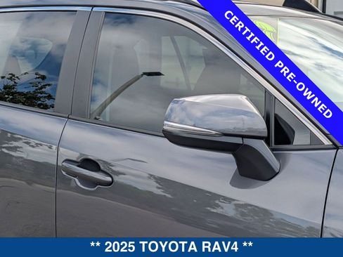 Used 2025 Toyota RAV4 XLE image 10