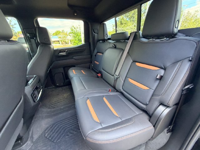 Used 2023 GMC Sierra 1500 AT4 w/ AT4 Premium Package AWD/4WD image 15