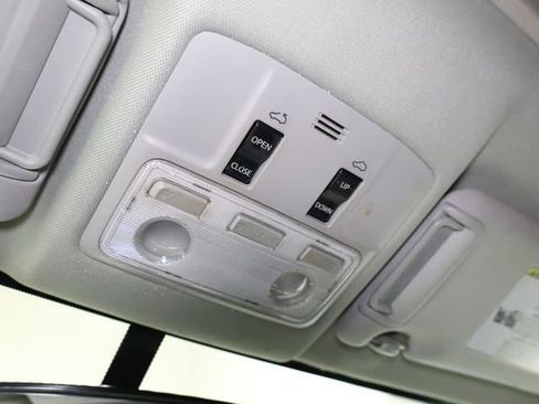 Used 2015 Toyota RAV4 XLE image 22