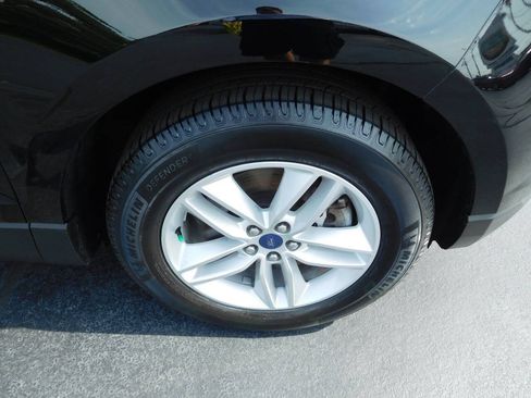 Used 2018 Ford Edge SEL w/ Equipment Group 201A AWD/4WD image 8