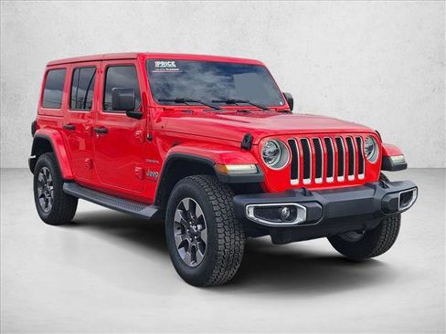 Used 2018 Jeep Wrangler Unlimited Sahara image 3