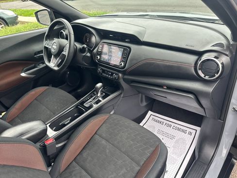 Used 2023 Nissan Kicks SR FWD image 20
