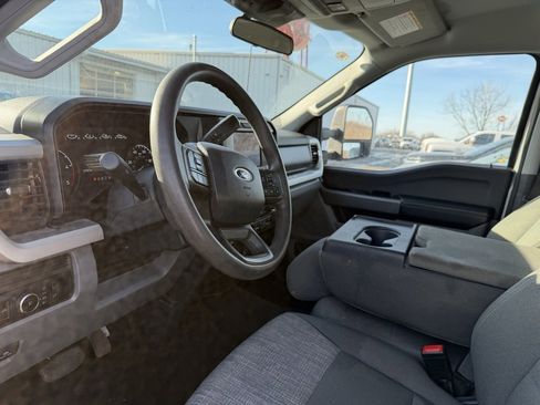 Used 2024 Ford F350 XLT image 14
