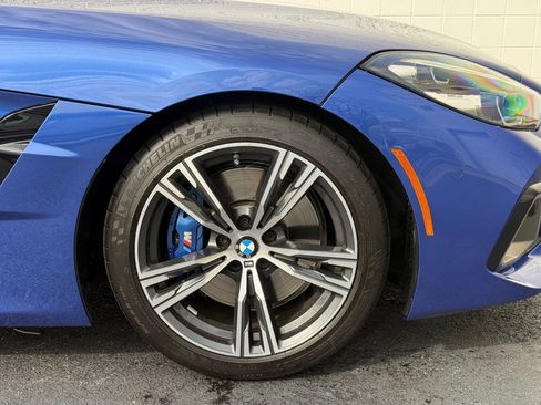 Certified 2025 BMW Z4 M40i w/ Premium Package image 10