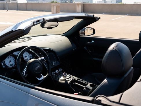 Used 2012 Audi R8 V10 AWD/4WD image 29