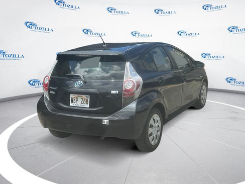 Used 2012 Toyota Prius C One FWD image 5