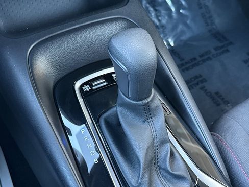 Certified 2025 Toyota Corolla SE image 27