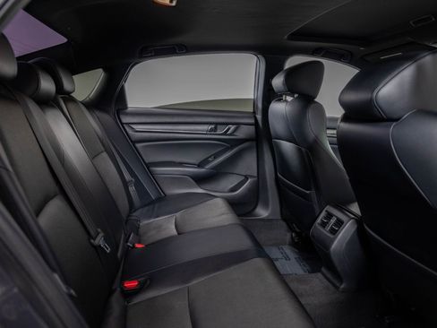 Used 2018 Honda Accord Sport image 23