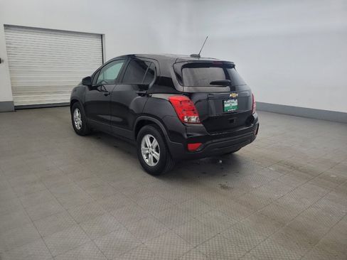 Used 2020 Chevrolet Trax LS w/ Tint and Cruise Package FWD image 5