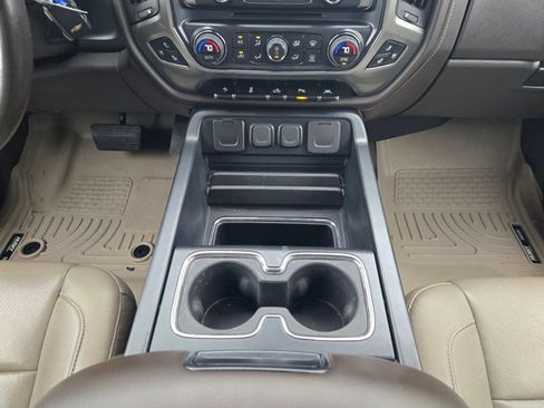 Used 2018 Chevrolet Silverado 1500 LTZ w/ Texas Edition image 11