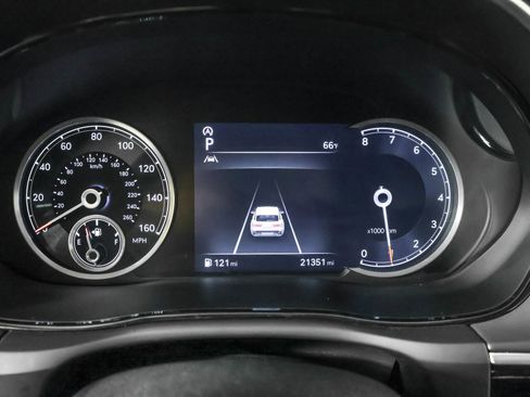 Used 2022 Genesis GV70 2.5T AWD/4WD image 28