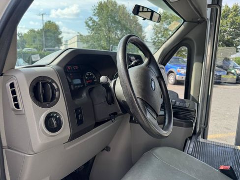 Used 2013 Ford E-350 and Econoline 350 Super Duty w/ Shuttle Bus Prep Pkg RWD image 16