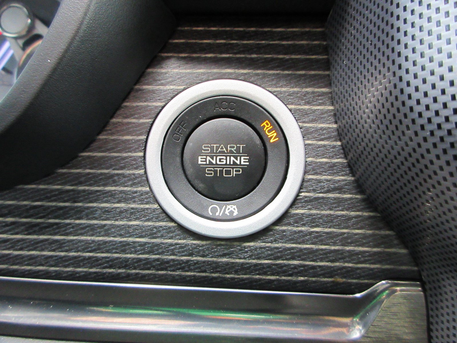 Used 2020 RAM 1500 Limited AWD/4WD image 41