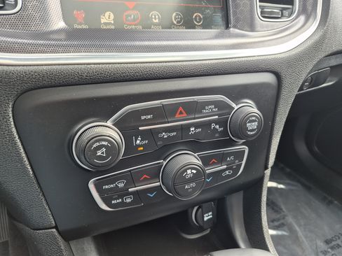 Used 2016 Dodge Charger R/T RWD image 22
