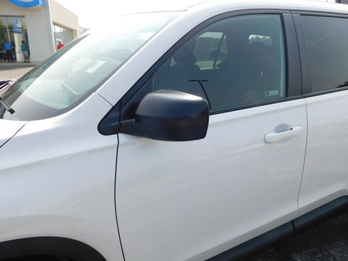 Used 2026 Honda Pilot Sport image 11