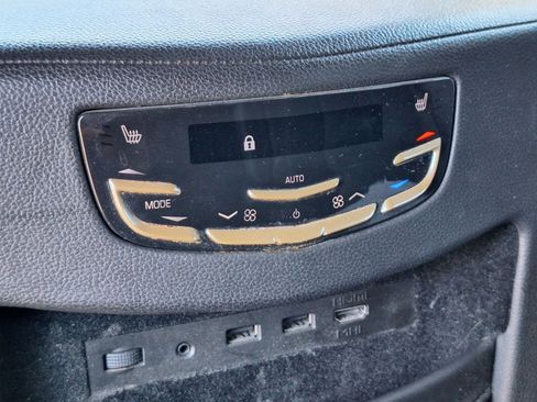 Used 2018 Cadillac Escalade ESV Platinum image 16