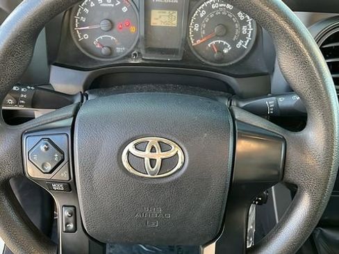 Used 2016 Toyota Tacoma SR w/ SR Convenience Package image 6