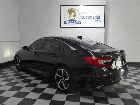 Used 2022 Honda Accord Sport image 11