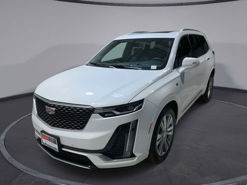 Used 2023 Cadillac XT6 Premium Luxury w/ Technology Package AWD/4WD image 1