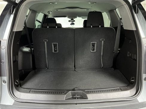 Used 2023 GMC Acadia SLE w/ Driver Convenience Package image 25