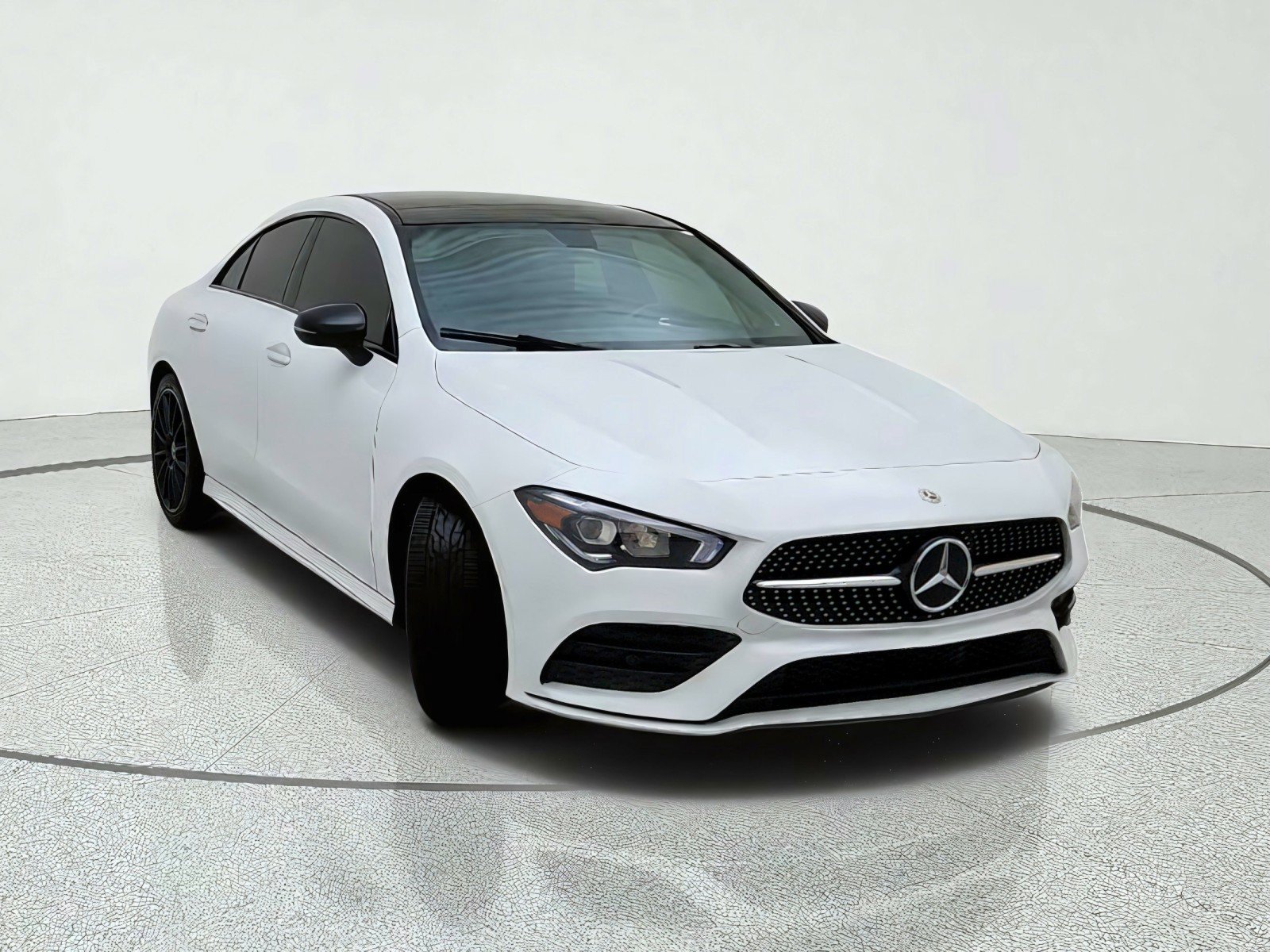 Used 2023 Mercedes-Benz CLA 250 image 4