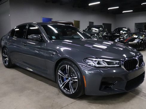 Used 2022 BMW M5 w/ Executive Package image 7