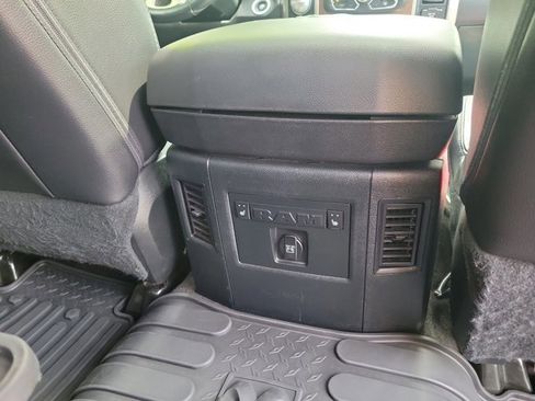 Used 2017 RAM 1500 Laramie w/ Convenience Group AWD/4WD image 17