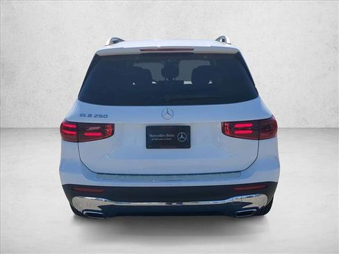 New 2026 Mercedes-Benz GLB 250 image 8