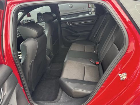 Used 2020 Honda Accord Sport image 13