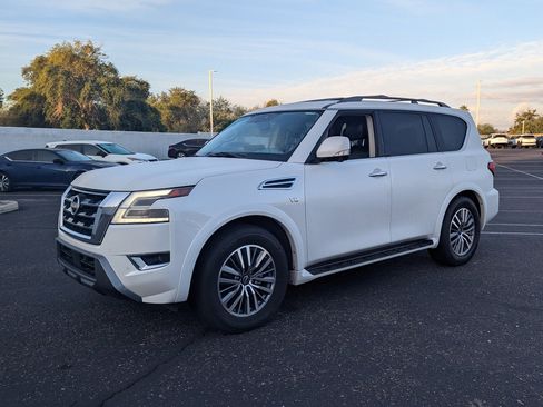 Certified 2021 Nissan Armada SL image 2