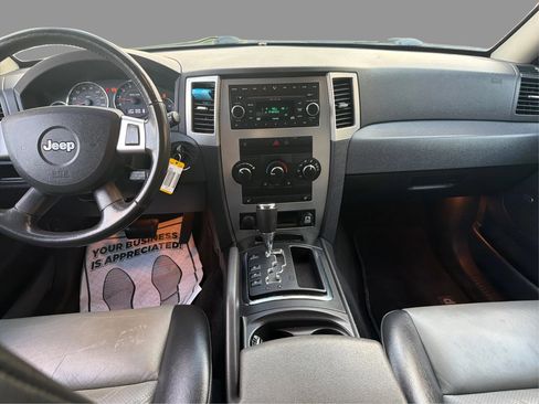 Used 2008 Jeep Grand Cherokee Laredo AWD/4WD image 16