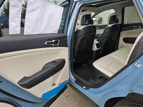 New 2026 Kia Sportage SX Prestige image 13