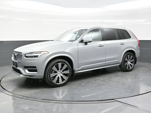 Used 2024 Volvo XC90 B6 Plus w/ Protection Package Premier AWD/4WD image 3