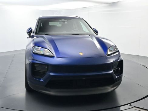 Certified 2024 Porsche Macan 4 Electric image 18